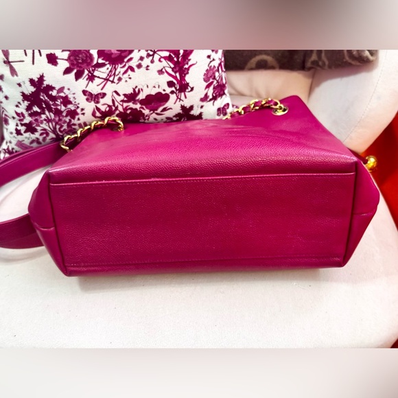 Chanel Raspberry Caviar Tote - Picture 9 of 14